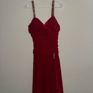 Elegant Red Evening Dress